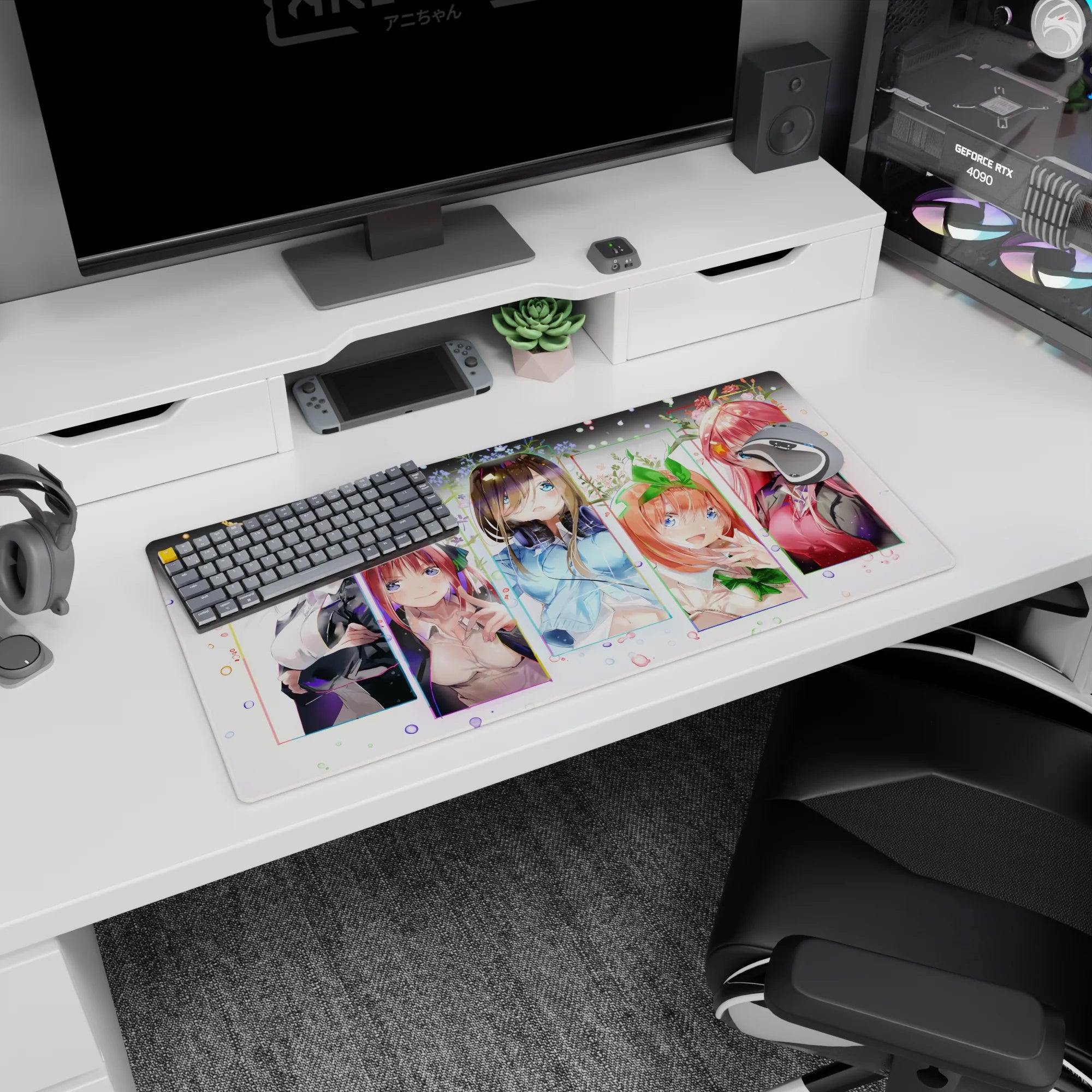 Ichika, Nino, Miku, Yotsuba and Itsuki Nakano smiling desk mat anime girl mouse pad, 32x16 inches.