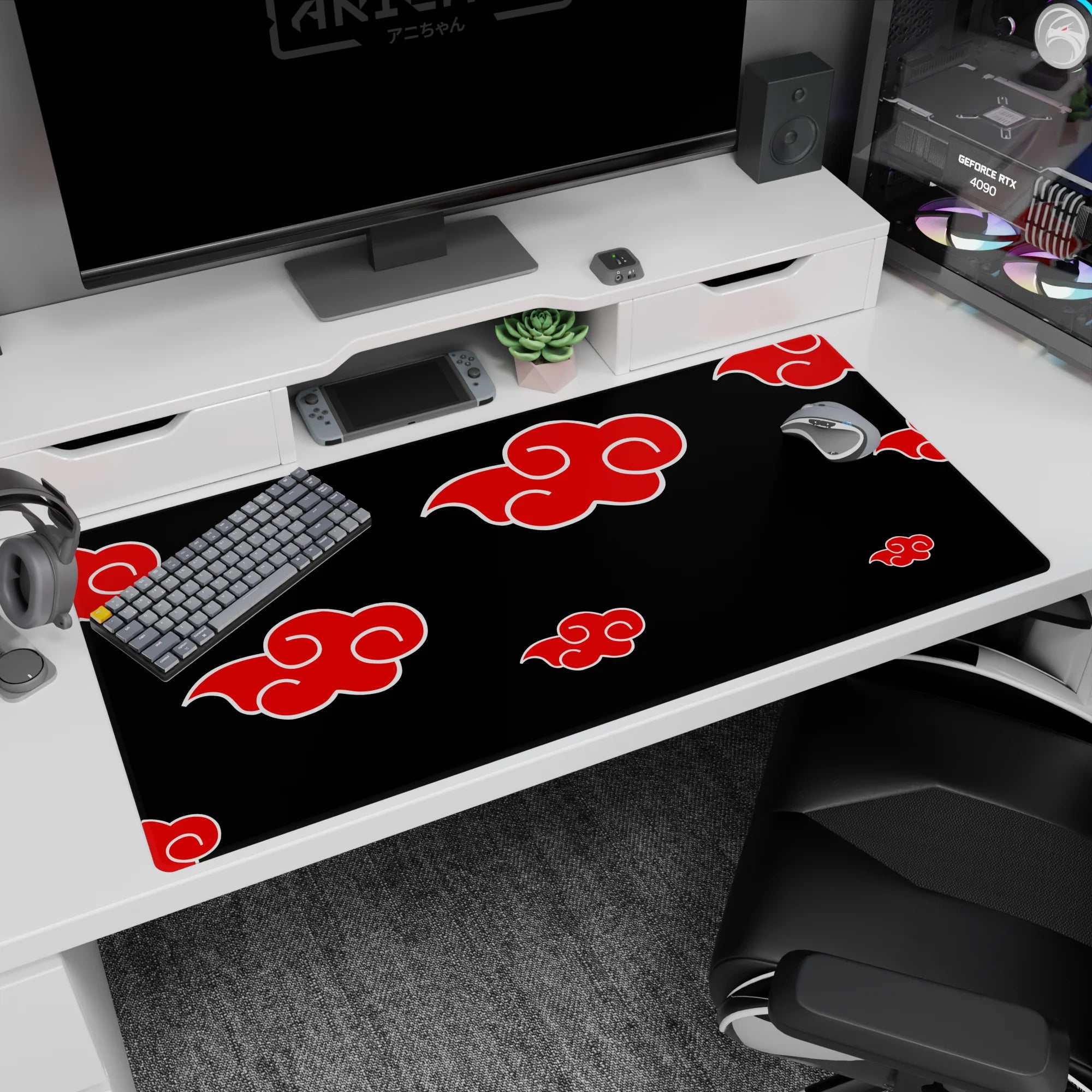 Itachi Uchiha-inspired Akatsuki desk pad 40x20 inches, red clouds on black for collectors.