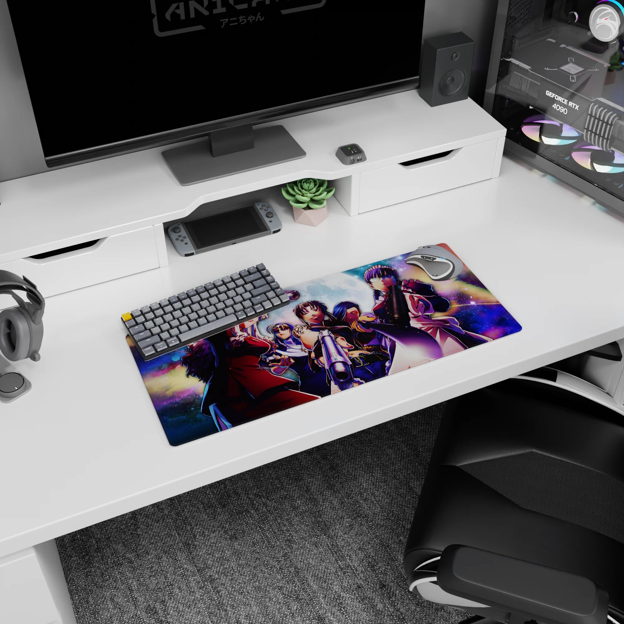 28x12 inches Hellsing mouse pad featuring Seras Victoria and Integra Hellsing staring down the night.