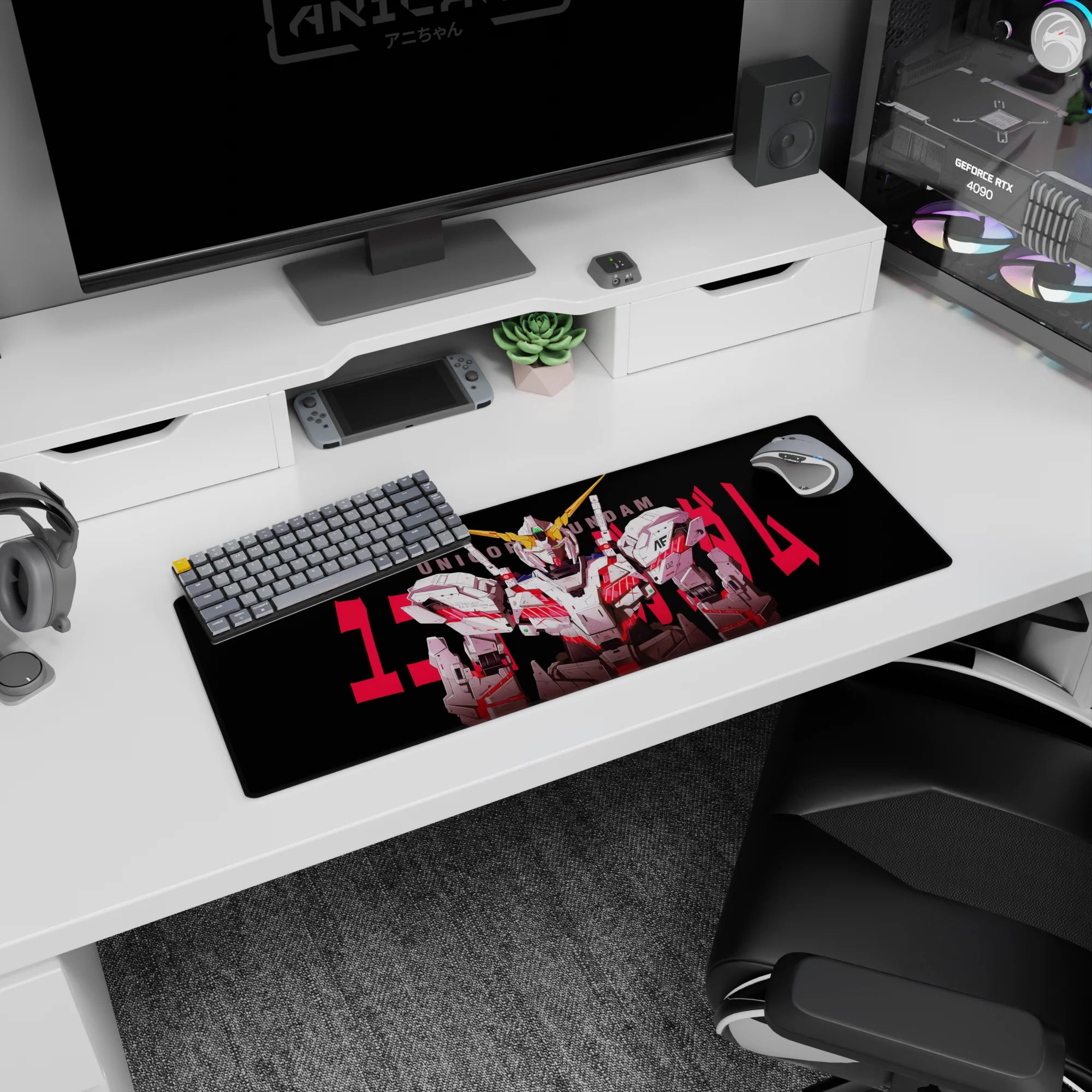 Mobile Suit Gundam Unicorn mouse pad 32x12 inches with RX-0 Unicorn Gundam staring straight ahead.