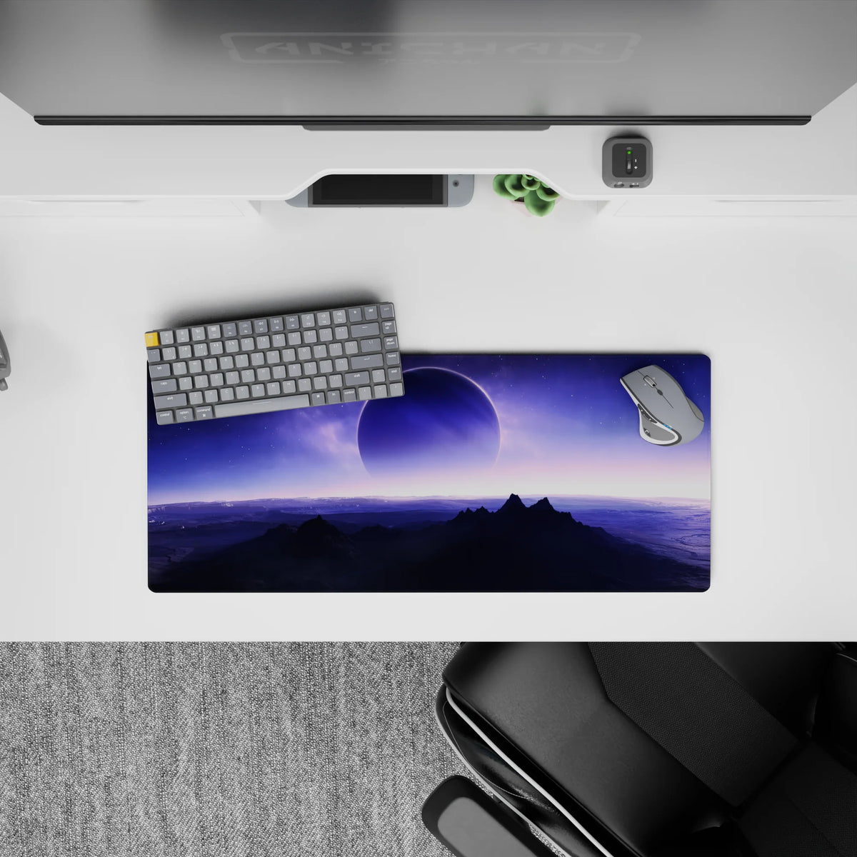 Violet-to-lavender gradient mouse pad 28x12 inches, calm dreamy night-sky mood for smooth scrolling.